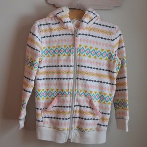 • GEOMETRIC PRINT HOODED SWEATSHIRT •